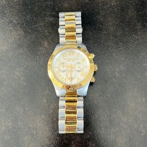 Womens large face watch